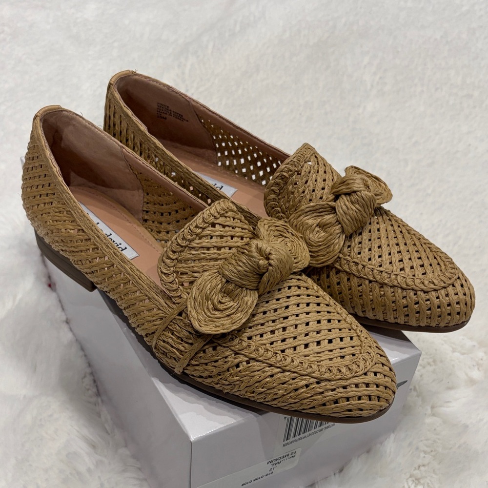 Charles David Women's Woven Brown Loafers,size 10.